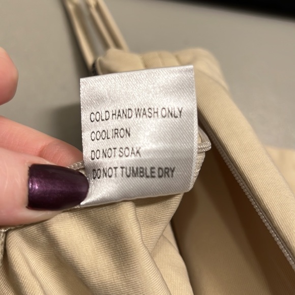 Princess Polly Leilani Beige Crop Top Size 4 - Picture 7 of 7